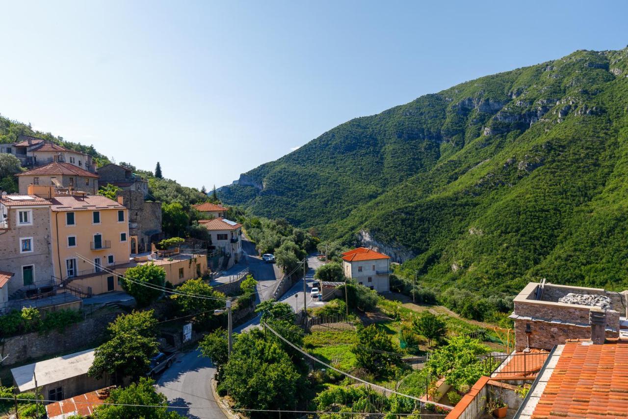 Arve Castelbianco - B&B E Appartamento Colletta Экстерьер фото