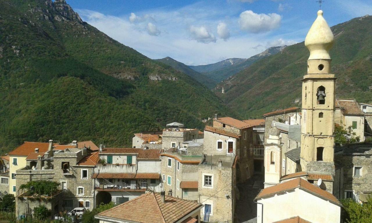 Arve Castelbianco - B&B E Appartamento Colletta Экстерьер фото